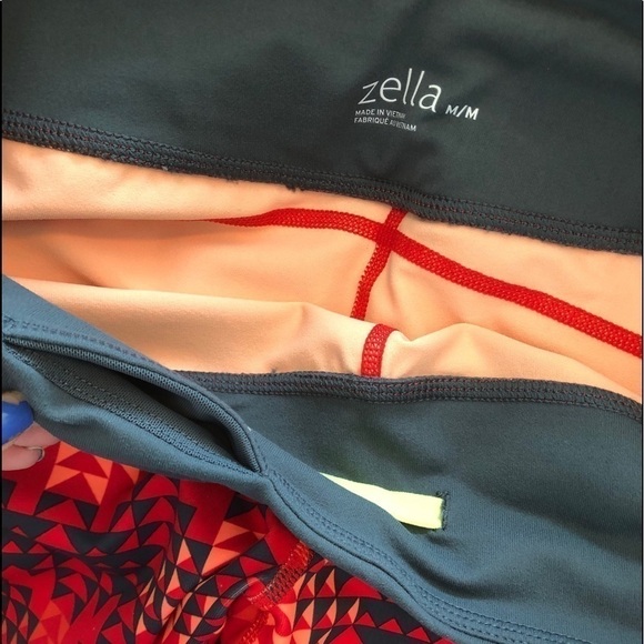 Zella Red Blaze Run Geo Print Leggings Size M - Picture 16 of 16